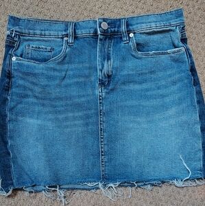 BlankNYC Jean Mini Skirt 30 Blue 2 Raw Frayed Hem Stretch Denim Distressed Y2K